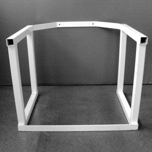 AUFLAGEGESTELL ZU EINBAUBOILER
200 - 300 LITER