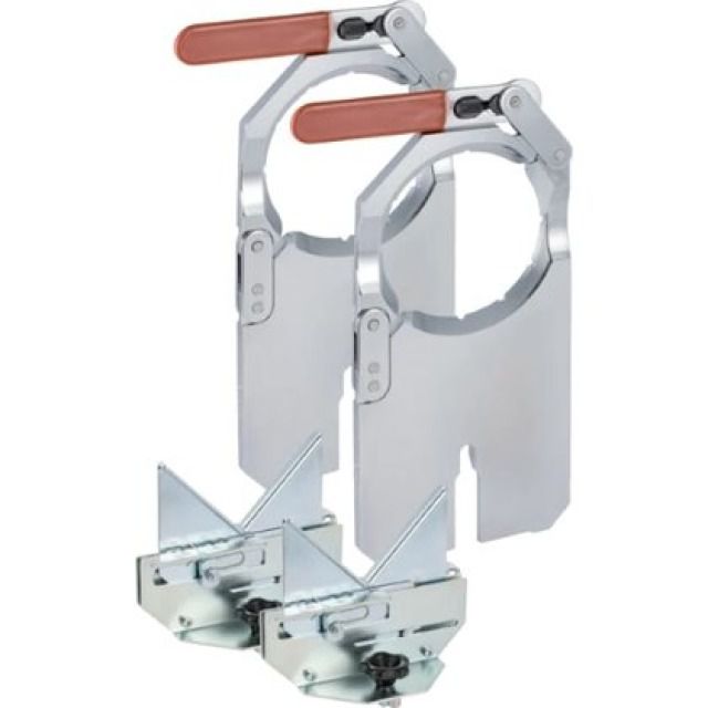 Supports de fixation
avec supports prismatiques
359.820       135 MM