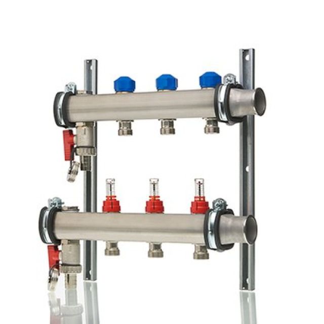 INDUSTRIEVERTEILER 5/4"
9-FACH, EDELSTAHL
DFM IM VORLAUF 0-8 L/MIN
KFE-HAHN IM VOR- UND RÜCKLAUF
ANSCHLUSS G 1 1/2"
KREISANSCHLÜSSE 3/4" EURO - L = 862.5 MM